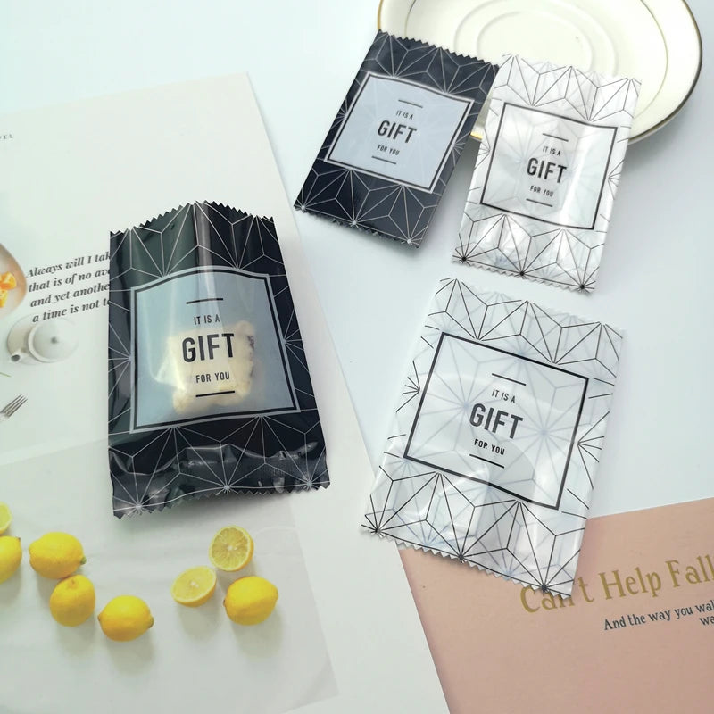 100pcs Plastic Heat Seal Candy Packaging Bag DIY Homemade Cake Cookies Dessert Nougat Candy Baking Gift Pack Bags Wedding Party