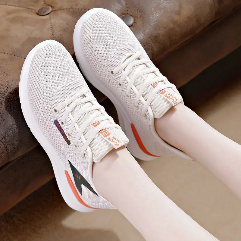 2025 new spring and autumn lace-up fashion Korean style casual thick-soled women's sports running shoes