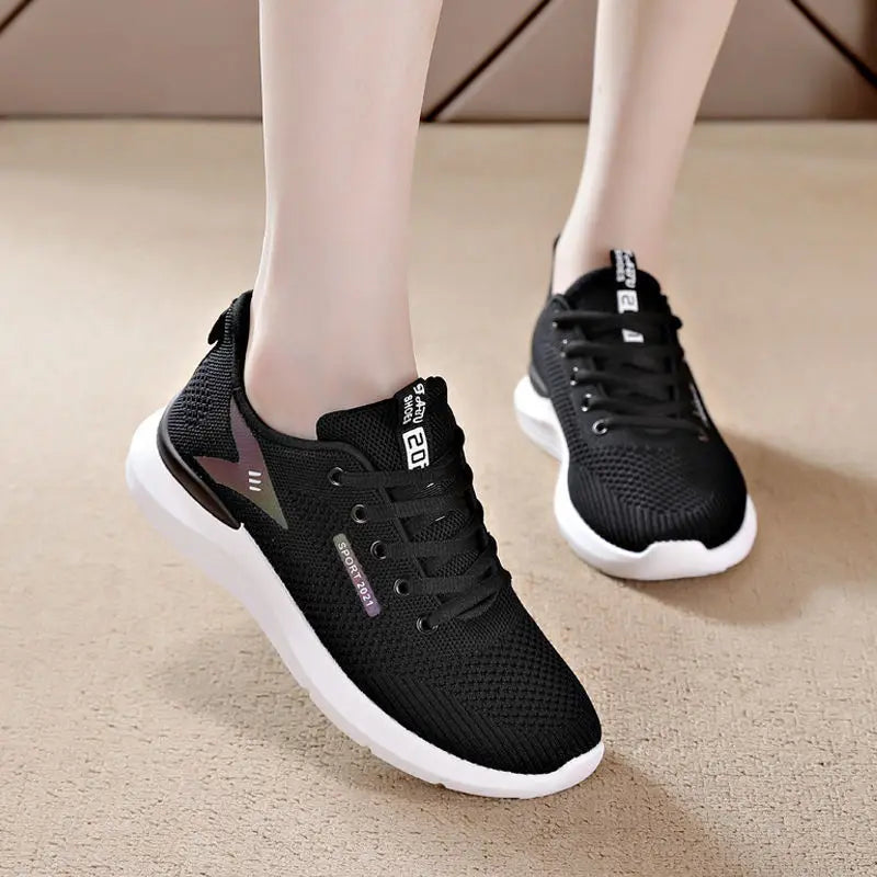 2025 new spring and autumn lace-up fashion Korean style casual thick-soled women's sports running shoes