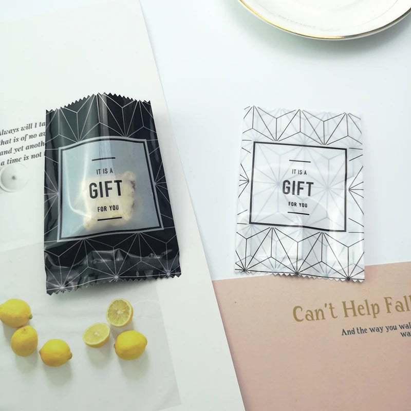 100pcs Plastic Heat Seal Candy Packaging Bag DIY Homemade Cake Cookies Dessert Nougat Candy Baking Gift Pack Bags Wedding Party