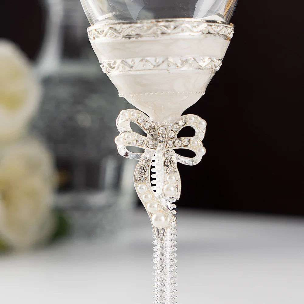 Gift Wedding Toasting Champagne Flutes for Bride and Groom Engagement Couple Crystal Glasses Studded with Shining Pearls Diamond